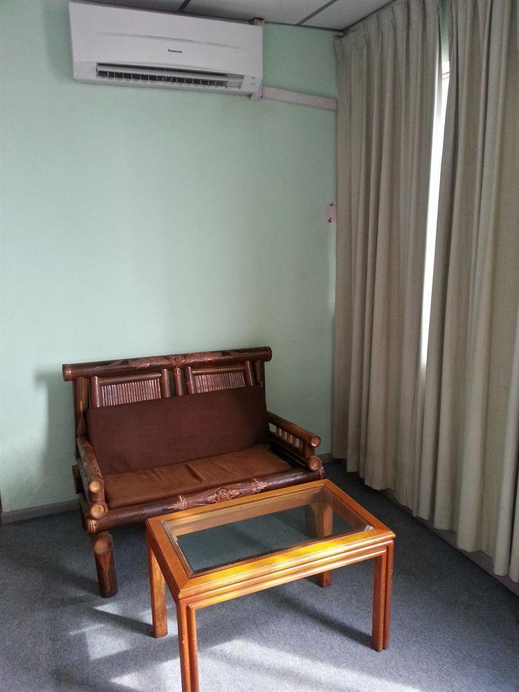 Century Hotel Kota Kinabalu Exteriör bild