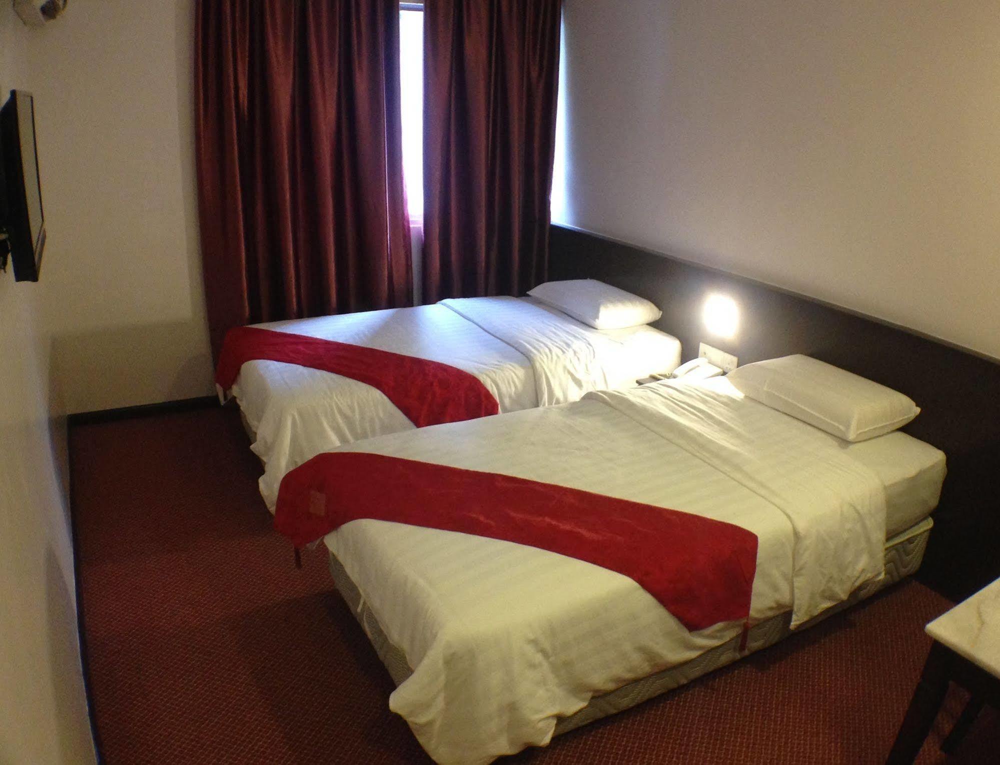 Century Hotel Kota Kinabalu Exteriör bild